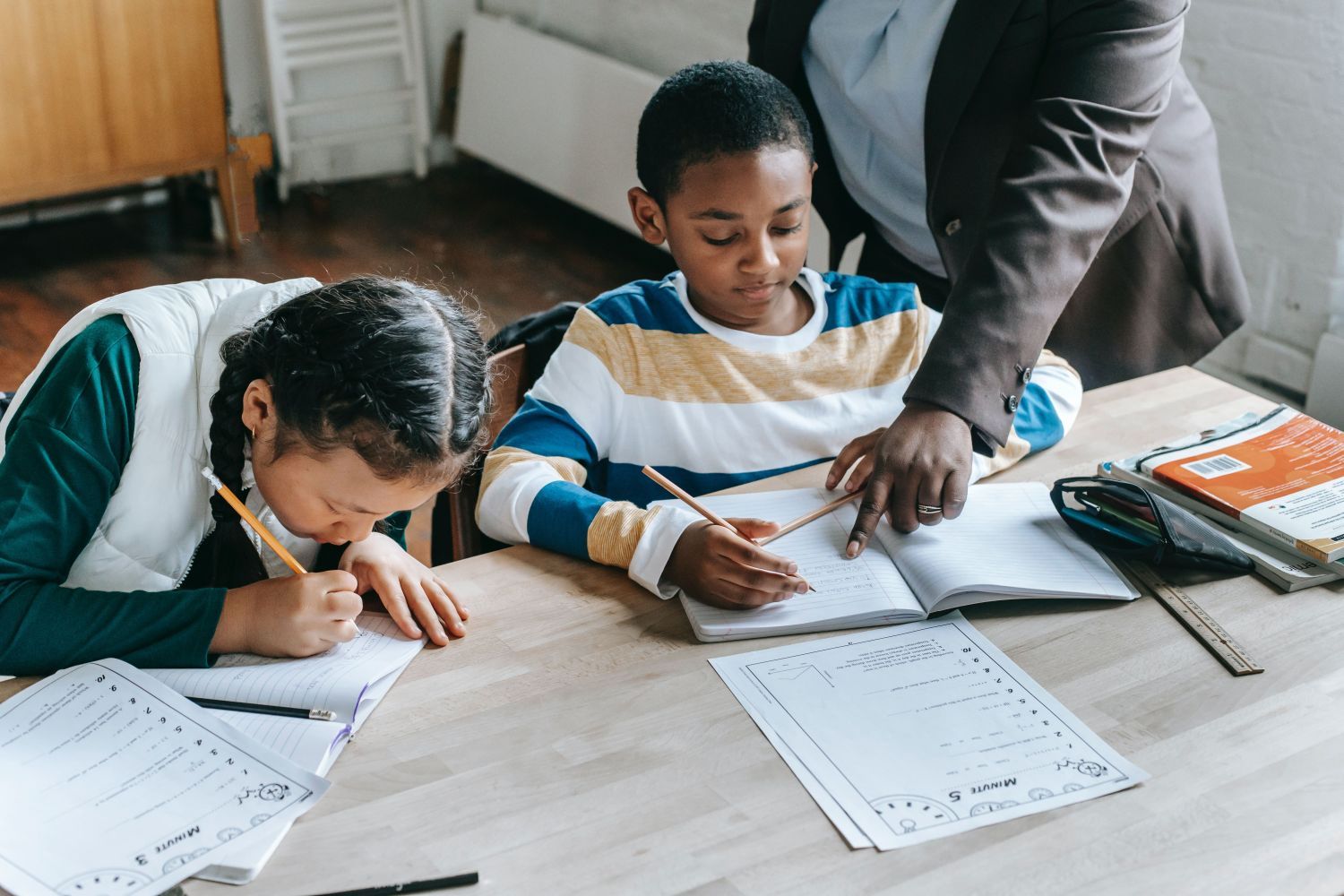 Student learning with tutor